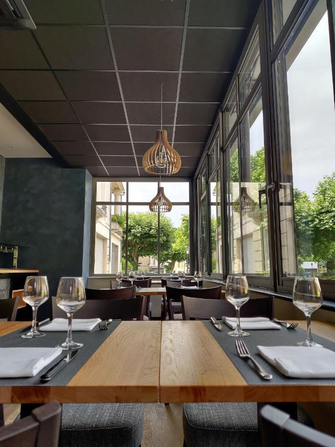 Logis Hotel Restaurant De France Saint-Geniez-dʼOlt Exteriér fotografie